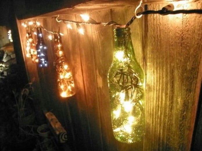 60 creative diy glass bottle ideas for your outdoor living space Decoración Patio interior Lamps