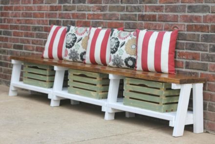 5 DIY Farmhouse Bench Plans - Free Outdoor Designs