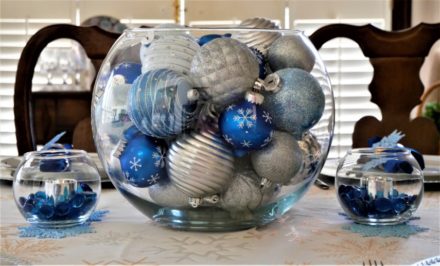 Glass Vases Decoration Ideas for Christmas - 25 Beautiful Arrangements